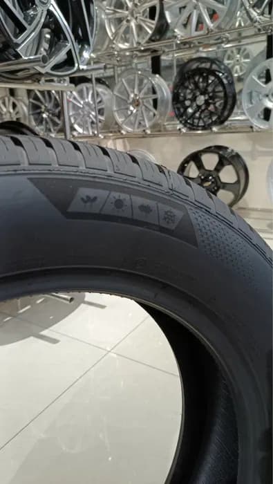Imperial Ballon 235/55/60R18