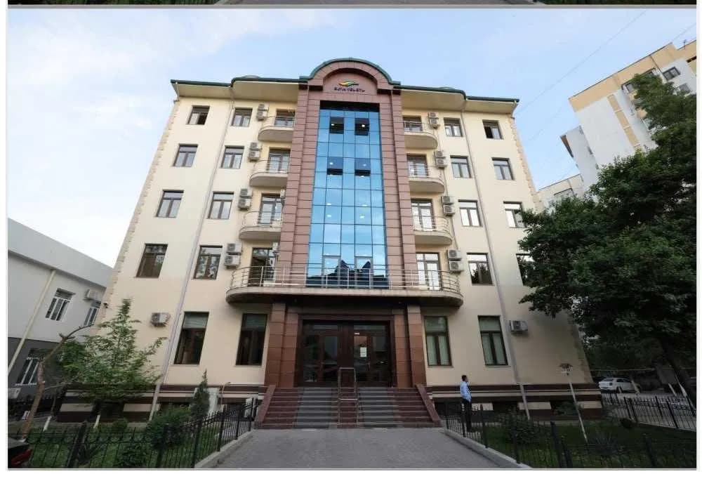 Building for sale (Across from Mirabad Avenue)