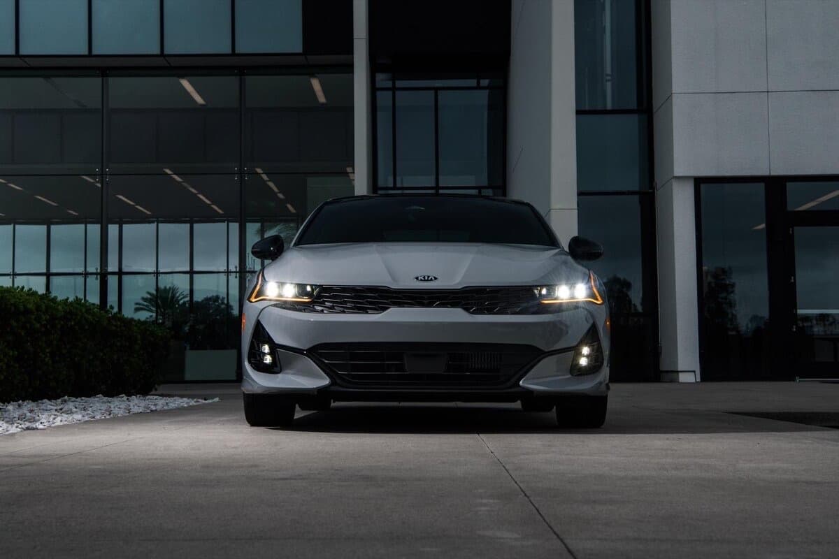 KIA K5 for rent with purchase 2023.
